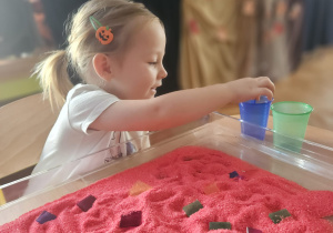 Kodowanie z kubeczkami – Code Week w grupie VII