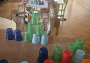 Kodowanie z kubeczkami – Code Week w grupie VII