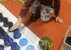 Kodowanie z kubeczkami – Code Week w grupie VII