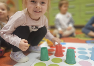 Kodowanie z kubeczkami – Code Week w grupie VII