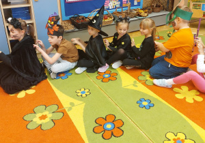 ,,Październikowe czary mary” - Innowacyjne Warsztaty Edukacyjne z KidsLab Konin w grupie V