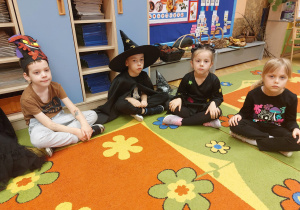 ,,Październikowe czary mary” - Innowacyjne Warsztaty Edukacyjne z KidsLab Konin w grupie V