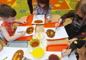 ,,Październikowe czary mary” - Innowacyjne Warsztaty Edukacyjne z KidsLab Konin w grupie V