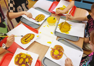 ,,Październikowe czary mary” - Innowacyjne Warsztaty Edukacyjne z KidsLab Konin w grupie V