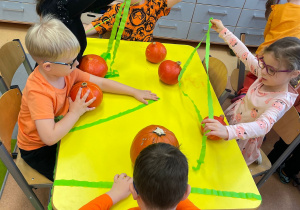 Dzień Dyni - zajęcia koleżeńskie w gr. XI i XII