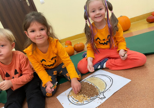 Dzień Dyni - zajęcia koleżeńskie w gr. XI i XII