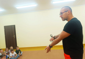 Pierwsza pomoc, czyli wizyta ratownika medycznego w przedszkolu - gr. XI i XII