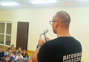 Pierwsza pomoc, czyli wizyta ratownika medycznego w przedszkolu - gr. XI i XII