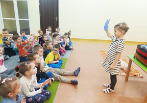 Pierwsza pomoc, czyli wizyta ratownika medycznego w przedszkolu - gr. XI i XII