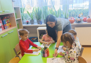 Poznajemy tajniki zawodu fotografa, czyli wizyta mamy Tymoteuszka i jesienna sesja fotograficzna w gr. XII