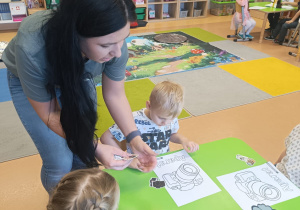 Poznajemy tajniki zawodu fotografa, czyli wizyta mamy Tymoteuszka i jesienna sesja fotograficzna w gr. XII
