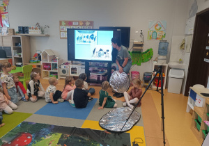 Poznajemy tajniki zawodu fotografa, czyli wizyta mamy Tymoteuszka i jesienna sesja fotograficzna w gr. XII