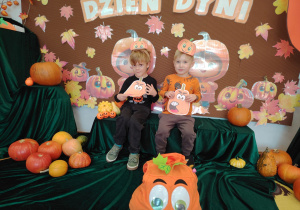 Zajęcia koleżeńskie "Na dyniowej grządce" w grupie II i VII