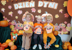 Zajęcia koleżeńskie "Na dyniowej grządce" w grupie II i VII