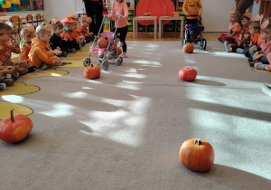 Zajęcia koleżeńskie "Na dyniowej grządce" w grupie II i VII