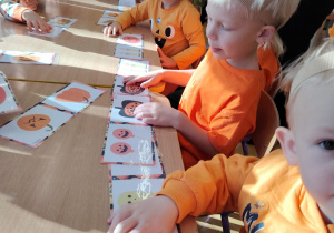 Zajęcia koleżeńskie "Na dyniowej grządce" w grupie II i VII