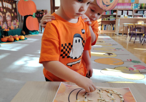 Zajęcia koleżeńskie "Na dyniowej grządce" w grupie II i VII