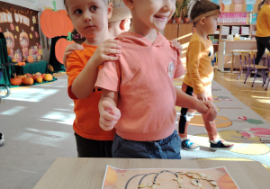 Zajęcia koleżeńskie "Na dyniowej grządce" w grupie II i VII