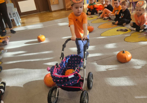 Zajęcia koleżeńskie "Na dyniowej grządce" w grupie II i VII