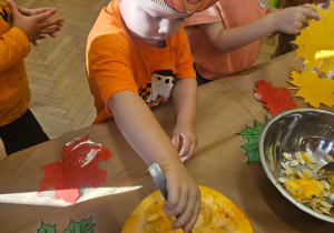 Zajęcia koleżeńskie "Na dyniowej grządce" w grupie II i VII