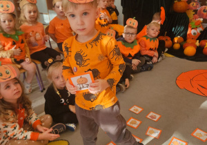 Zajęcia koleżeńskie "Na dyniowej grządce" w grupie II i VII