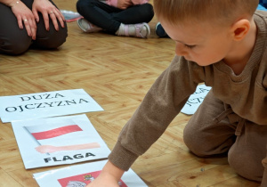 „Mała i duża Ojczyzna”- projekt edukacyjny i zajęcia w przedszkolnym Mini Muzeum „Na szlaku historii”- gr. II