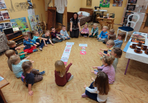 „Mała i duża Ojczyzna”- projekt edukacyjny i zajęcia w przedszkolnym Mini Muzeum „Na szlaku historii”- gr. II