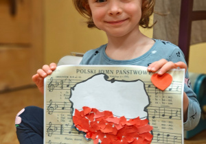 „Mała i duża Ojczyzna”- projekt edukacyjny i zajęcia w przedszkolnym Mini Muzeum „Na szlaku historii”- gr. II