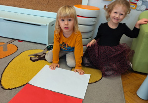 „Mała i duża Ojczyzna”- projekt edukacyjny i zajęcia w przedszkolnym Mini Muzeum „Na szlaku historii”- gr. II