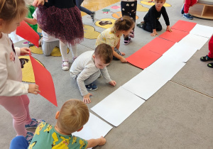 „Mała i duża Ojczyzna”- projekt edukacyjny i zajęcia w przedszkolnym Mini Muzeum „Na szlaku historii”- gr. II