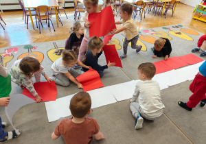 „Mała i duża Ojczyzna”- projekt edukacyjny i zajęcia w przedszkolnym Mini Muzeum „Na szlaku historii”- gr. II