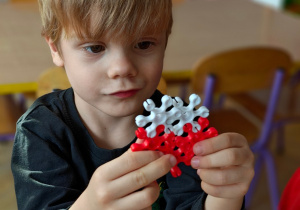 „Mała i duża Ojczyzna”- projekt edukacyjny i zajęcia w przedszkolnym Mini Muzeum „Na szlaku historii”- gr. II