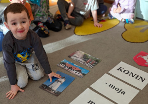 „Mała i duża Ojczyzna”- projekt edukacyjny i zajęcia w przedszkolnym Mini Muzeum „Na szlaku historii”- gr. II