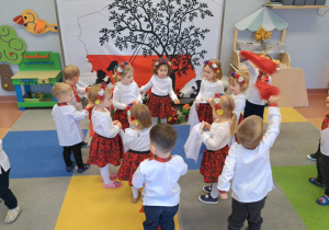 "Jesteśmy Polką i Polakiem..." - Święto Niepodległości w grupie IX