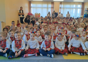 "Jesteśmy Polką i Polakiem..." - Święto Niepodległości w grupie IX