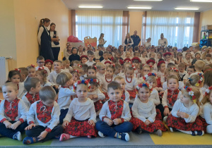 "Jesteśmy Polką i Polakiem..." - Święto Niepodległości w grupie IX