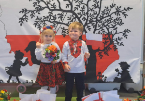 "Jesteśmy Polką i Polakiem..." - Święto Niepodległości w grupie IX