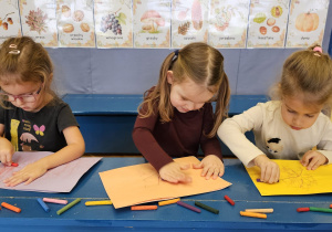 Projekt „Sensoryczna jesień” w grupie I maluszków