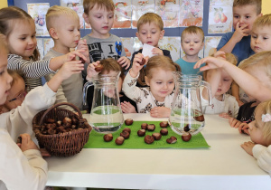 Projekt „Sensoryczna jesień” w grupie I maluszków