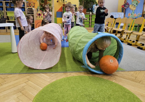 Projekt „Sensoryczna jesień” w grupie I maluszków