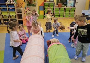 Projekt „Sensoryczna jesień” w grupie I maluszków