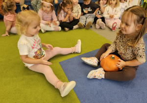 Projekt „Sensoryczna jesień” w grupie I maluszków