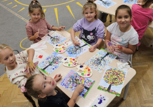 Projekt „Jesienne tajemnice przyrody” w gr. IV