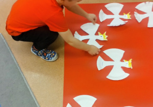 Patriotyzm na dziecięcą miarę – realizacja projektu „Polska to moja ojczyzna” w grupie X.