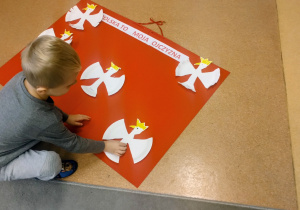 Patriotyzm na dziecięcą miarę – realizacja projektu „Polska to moja ojczyzna” w grupie X.