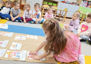 „Jesteśmy bezpieczni i szczęśliwi w domu i w przedszkolu” – zajęcia w grupie XII