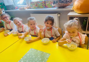 "Smaki jesieni" - projekt edukacyjny w gr. XI