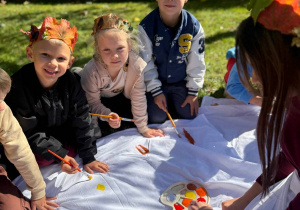 "Jesienna paleta barw"- projekt edukacyjny w grupie VI
