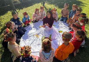 "Jesienna paleta barw"- projekt edukacyjny w grupie VI