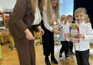 Pasowanie na przedszkolaka w grupie VII